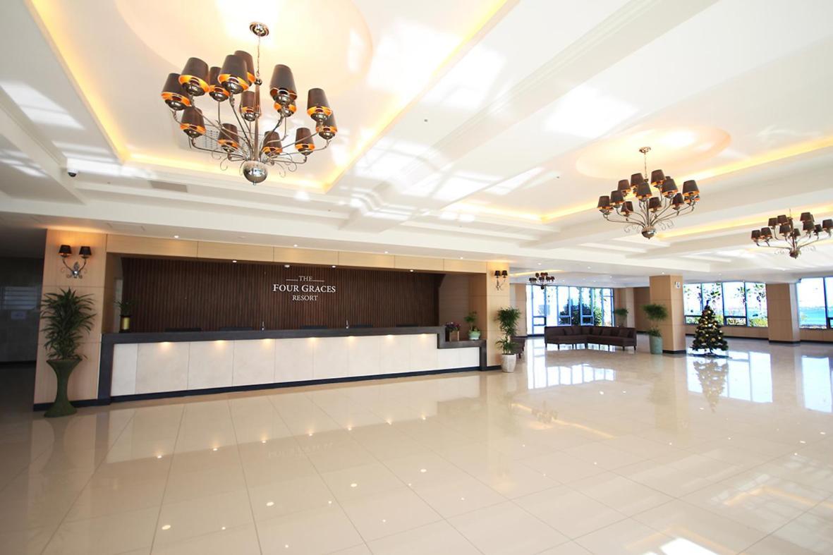 סאוגוויפו The Four Grace Resort מראה חיצוני תמונה